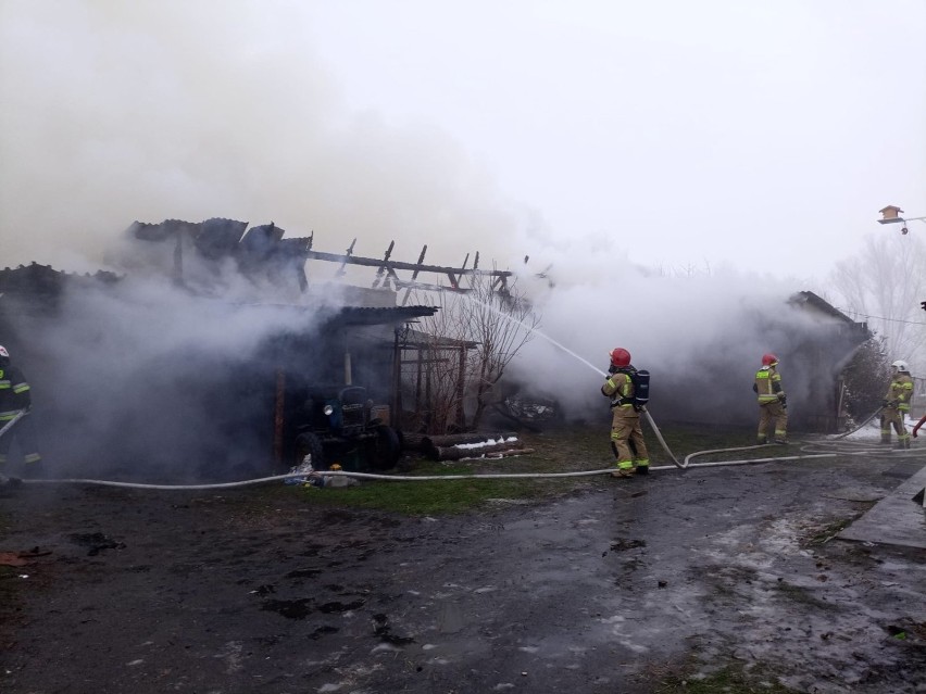 Pożar we wsi Zarośle w Gm. Rogóźno spowodował straty...