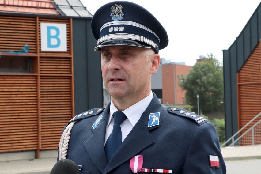 Inspektor Tomasz Lubiejewski, komendant policji w...