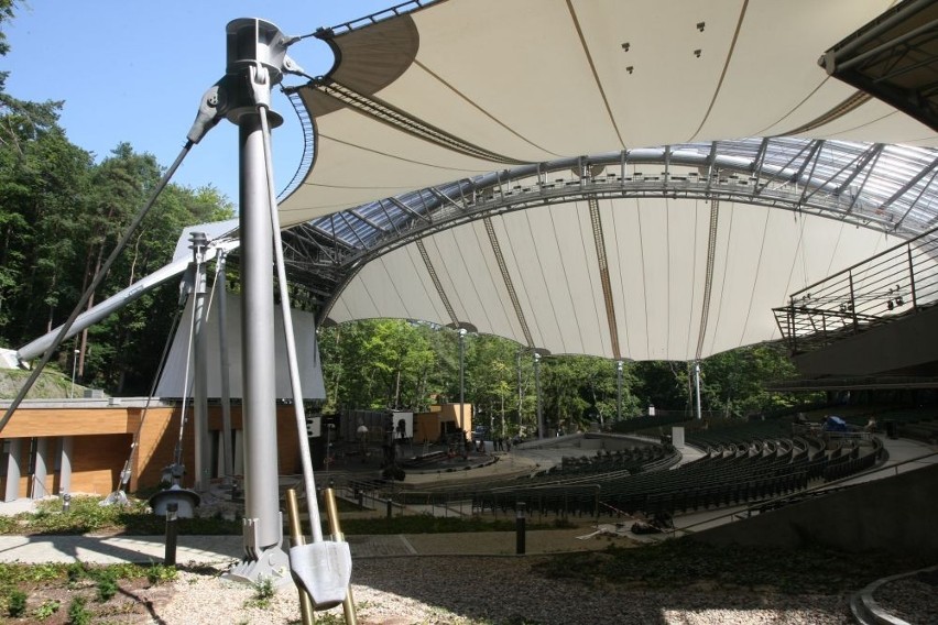 Naukowcy sprawdzą nowy dach Opery Leśnej w Sopocie. Zbadają stan konstrukcji przed zimą