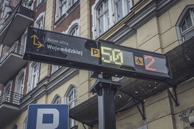 W Katowicach wciąż trwa wdrażanie Inteligentnego Systemu Transportu (ITS). W tym tygodniu uruchomiono tablice VMS i TIP.