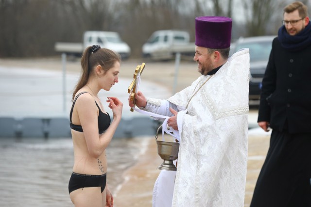 Święto Jordanu, Piotrków 2022: Święto Chrztu Pańskiego i Wielkie Poświęcenie Wody na Bugaju w Piotrkowie, 19.01.2022
