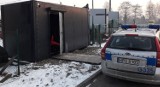 Policjanci zlikwidowali kolejne miejsce z nielegalnym hazardem w Wadowicach. Zarekwirowali trzy automaty do gier