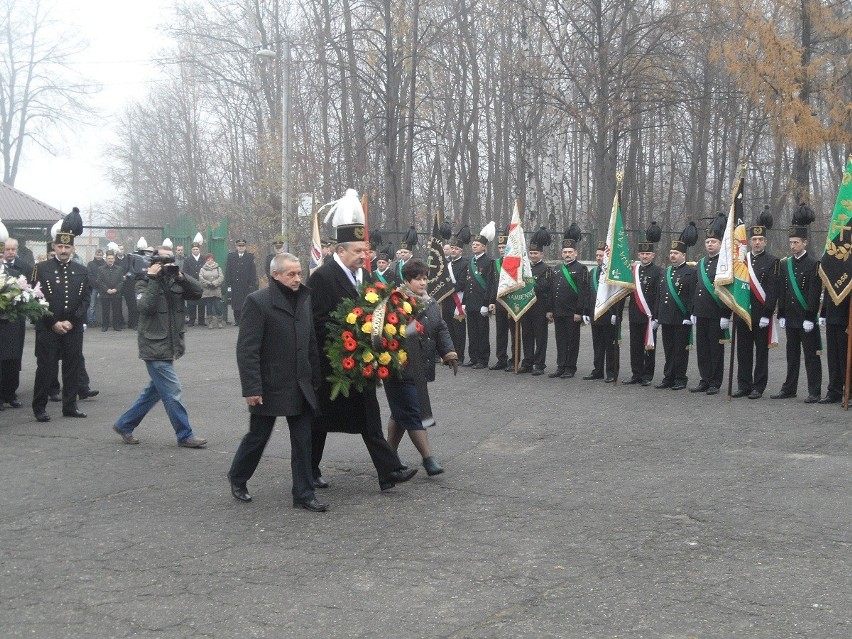 Ruda Śląska: 6. rocznica katastrofy w kopalni Halemba. Uczczono pamięć górników [ZJDĘCIA]