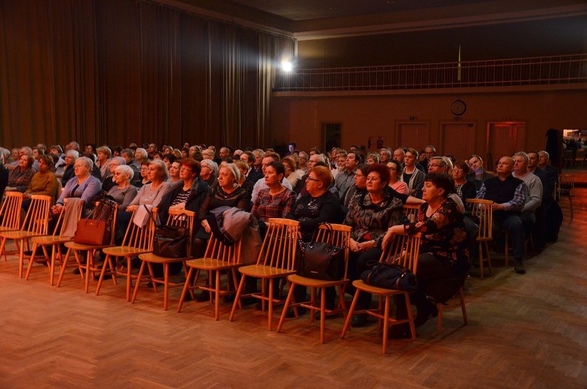 Koncert operetkowy na Walentynki we Wronkach [ZDJĘCIA]