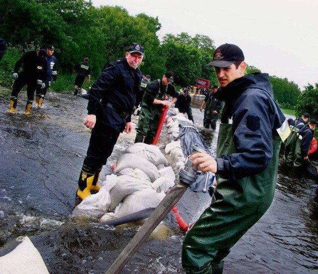 Strażacy ratowali między innymi ujęcie wody w Sowińcu należące do Aquanetu