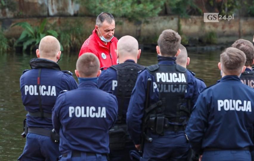 Szkolenie policjantów i ratowników wodnych w Szczecinie