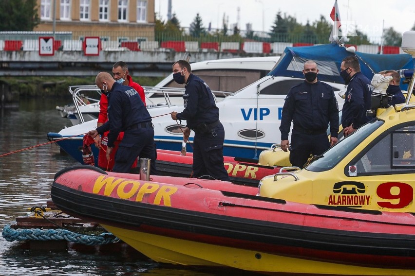 Szkolenie policjantów i ratowników wodnych w Szczecinie