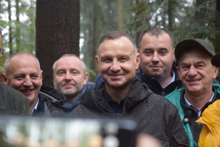 Prezydent Andrzej Duda w Starym Sączu sadził drzewa