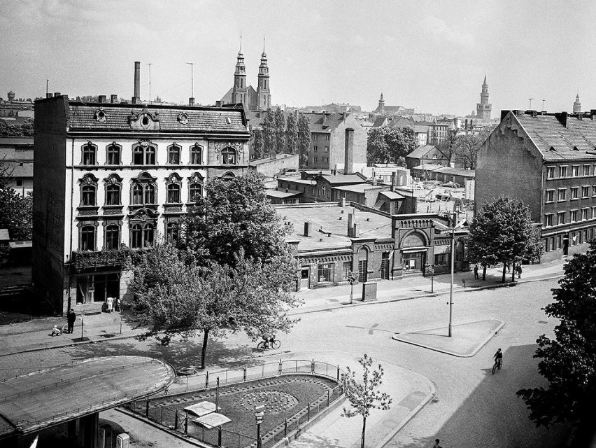 Na zdjęciu: Ulica Wrocławska, lata 60.