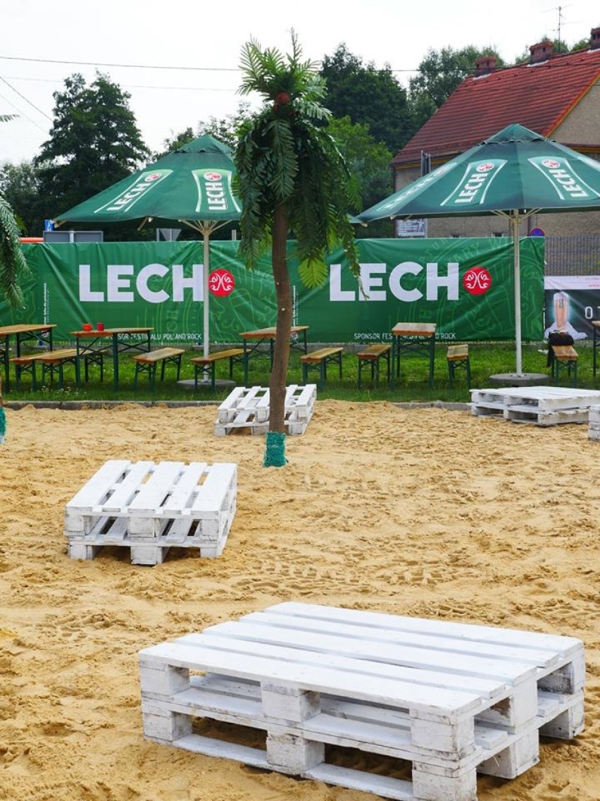 Scena i plaża czekają na festiwalowiczów