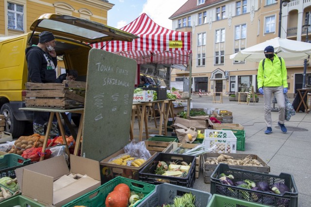 Popularność bydgoskiego frymarku to dowód na to, że bydgoszczanie chcą kupować produkty od lokalnych dostawców.