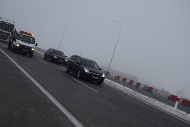 Trasa Suwałki-Budzisko oficjalnie otwarta. Pierwsze samochody przejechały tą drogą w południe, 22 grudnia.