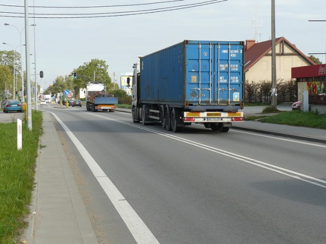 Do lipca tego roku na drodze krajowej nr 91 średnio jeździło 3,5 tys. samochodów ciężarowych, po wprowadzeniu systemu - 4,2 tys.