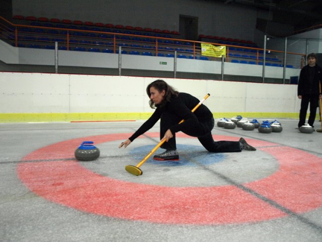 Wczorajszy (10 sierpnia) otwarty trening curlingu sprowadził do ...