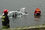 Rybnik: Kierowca wjechał autem do Zalewu Rybnickiego NOWE 