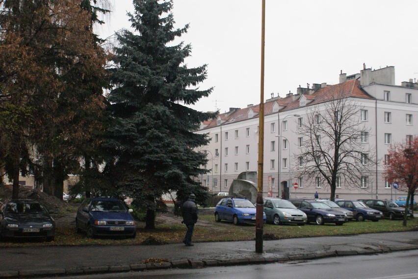 Przed kaliskim NOT-em powstał nowy "parking"