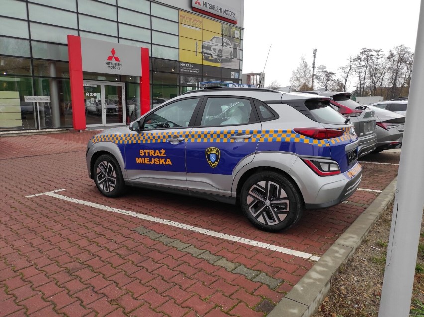 Strażnicy miejscy z Rybnika mają nowy, elektryczny samochód...