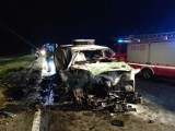 Wypadek w Gnojewie. Kierowca zakleszczony w aucie, przyleciał śmigłowiec LPR [ZDJĘCIA]