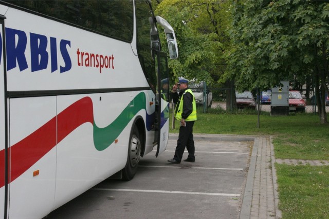 Policja w Starogardzie: Sprawdzają autokary