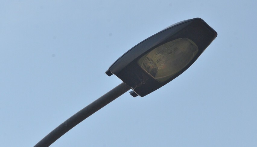 Gminy wprowadzają ograniczenia w funkcjonowaniu oświetlenia drogowego