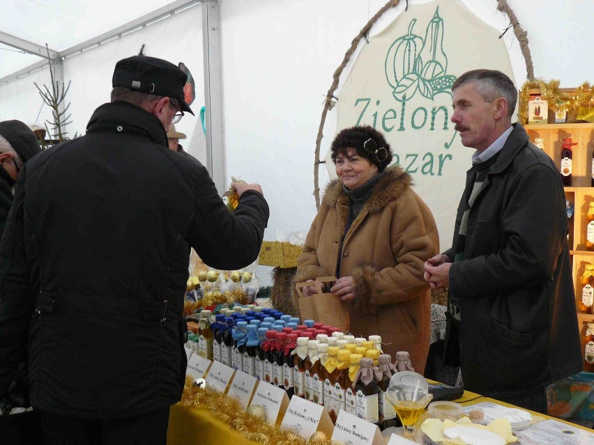 Eko choinka za elektrośmieci - akcja na Zielonym Bazarze [WIDEO, ZDJĘCIA]