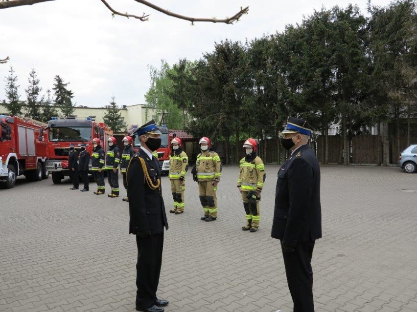 Dzień Strażaka okazją do przyznania awansów zawodowych w PSP w Wągrowcu 