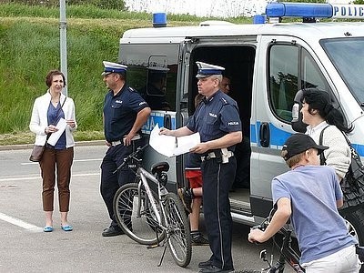 Policjanci z Żor: Akcja drogówki w żorskim hipermarkecie