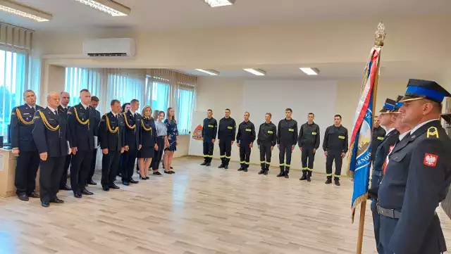 W czwartek (14 września) nowi funkcjonariusze tarnowskiej straży pożarnej złożyli ślubowanie.