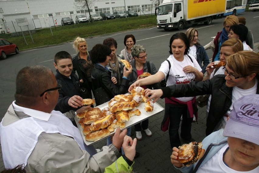 Słodki protest w strefie