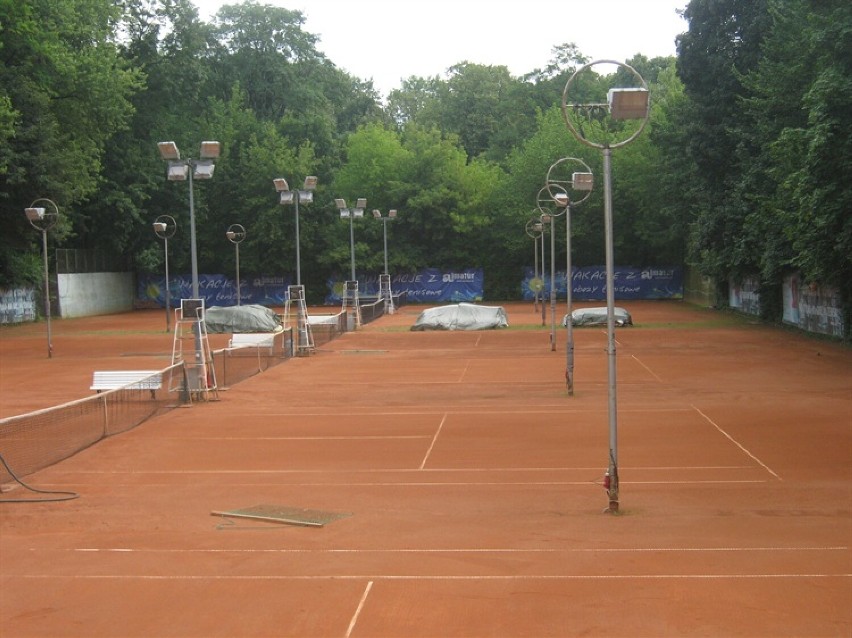 Korty tenisowe w Parku Skaryszewskim ponownie będą służyć...