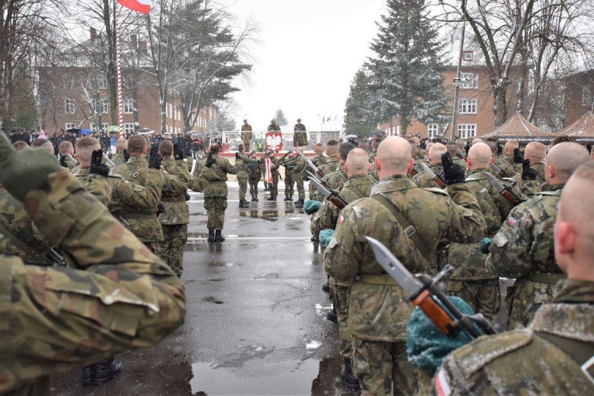 Żołnierze służby przygotowawczej w 22. kbpg złożyli przysięgę wojskową 