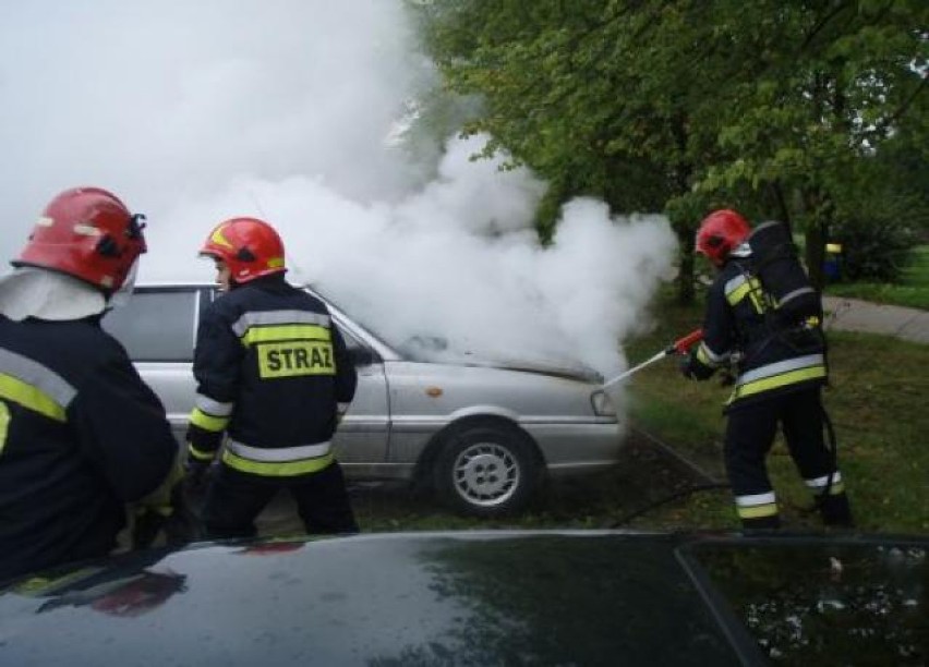 Pożar w Starachowicach. Spłonął samochód osobowy