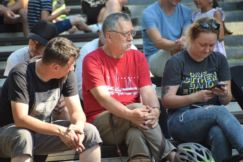 Podopieczni Oli Turoń z koncertem nad oleśnickimi stawami