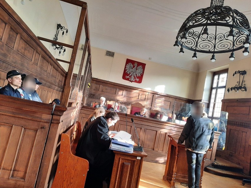 Sąd Okręgowy w Katowicach przesłuchuje świadków, którzy 31...