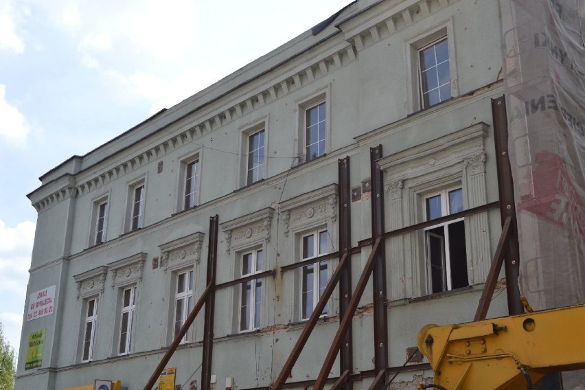 Od kilku miesięcy trwa remont kamienicy na ul. Kubsza