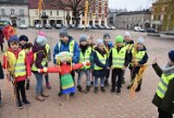 "Stereotypy na stos" Happening w Częstochowie. Topienie Marzanny ZDJĘCIA