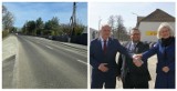 Przebudowa DW 405 na odcinku Wydrowice – Tułowice Małe. Kolejna droga wojewódzka z nowym asfaltem, chodnikami i ścieżką rowerową