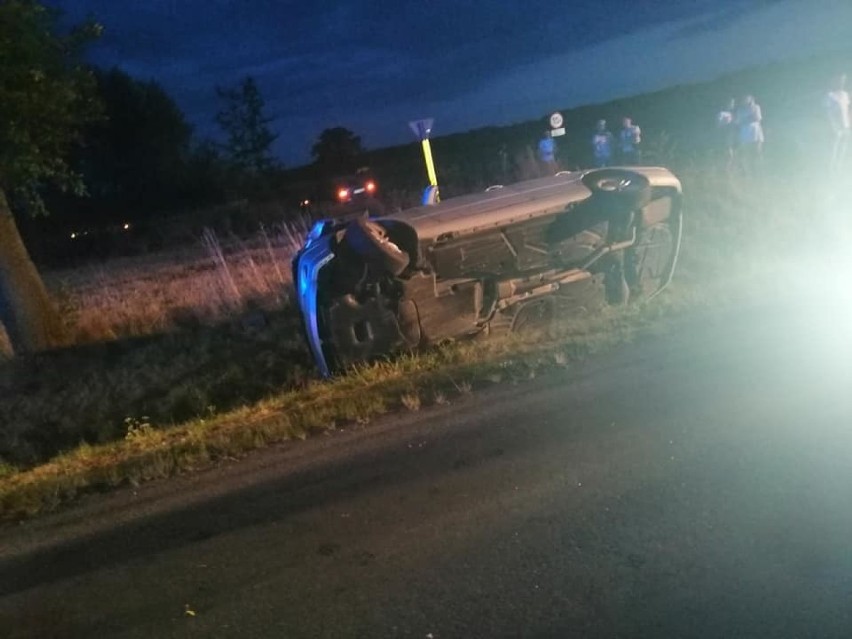 Wypadek w Truskolasach [ZDJĘCIA]. Zderzyły się dwa pojazdy, trzy osoby zostały ranne