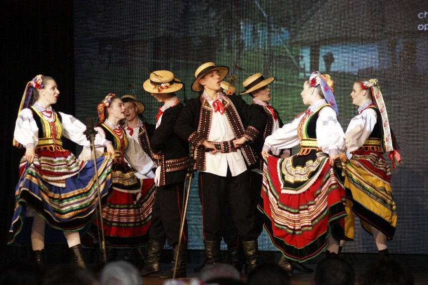 Zespół Tańca Ludowego Cybinka-Grodzisk świętował dziś jubileusz 20-lecia [ZDJĘCIA]