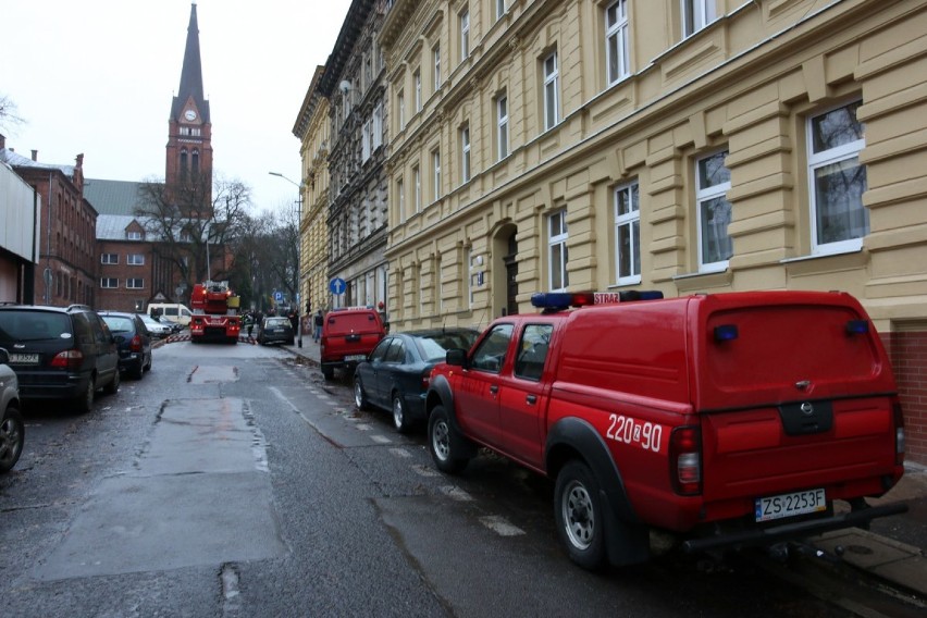Tragiczny pożar w Szczecinie. Jedna osoba zginęła [wideo, zdjęcia]