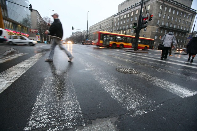 Warszawiacy przeciwko nieuczciwemu traktowaniu pieszych. W sobotę rusza Piesza Masa Krytyczna