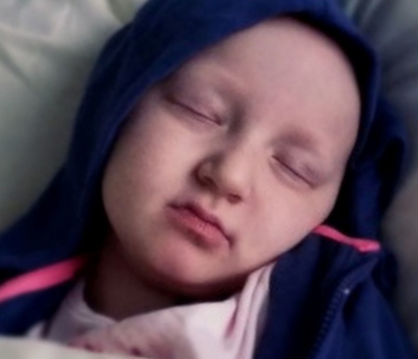 Czteroletnia Kaja umiera na raka - NFZ nie sfinansuje leczenia