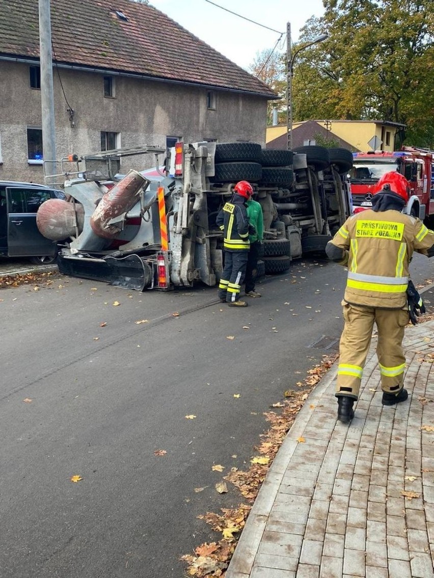 Wypadek  betoniarki w Janowicach Wielkich. Rodzina cudem...