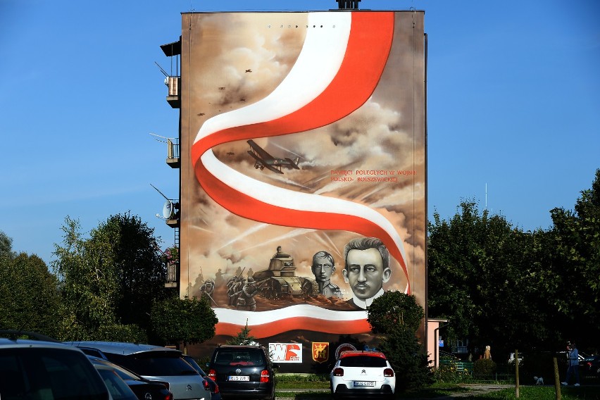 Historyczny mural na bloku przy ul. Szajnochy powstał dzięki...