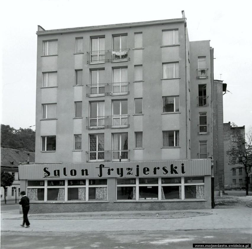 Świdnica lat 80. Kolejki, remonty i piękne, choć szare...