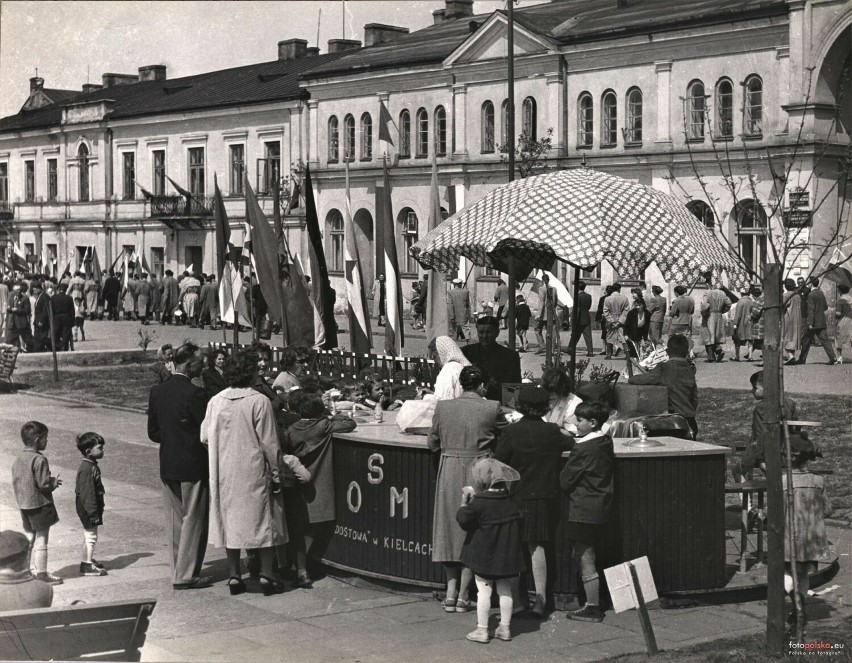 Jak wyglądały Kielce w pierwszej połowie lat 50. XX wieku,...