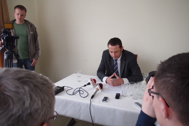 Do zarzutów, które pojawiły się w uzasadnieniu jego odwołania, Gerard Radecki odniósł się dziś podczas spotkania z dziennikarzami w Gnieźnie.