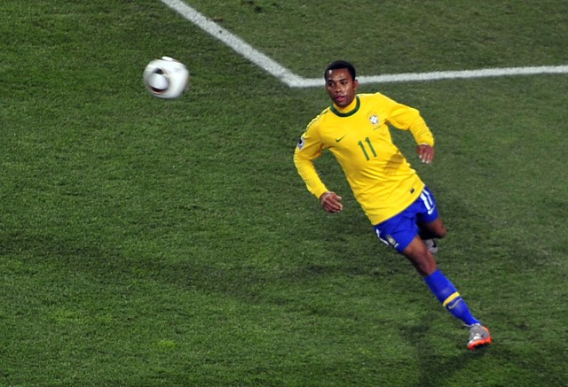 Robinho podczas meczu Brazylia-Chile na Mistrzostwach Świata w RPA.