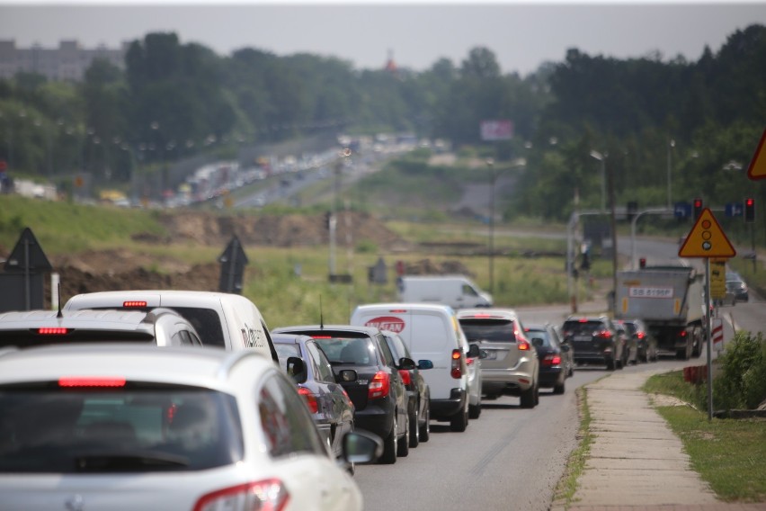 Węzeł Giszowiec. Skrzyżowanie ulic Pszczyńskiej i 73 Pułku...