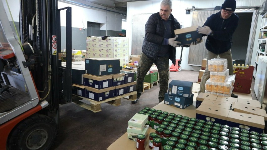 Bank Żywności w Chojnicach wydaje paczki świąteczne